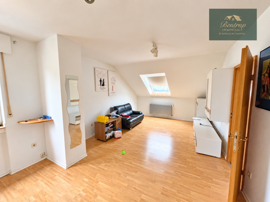 Wohn/Schlafzimmer Dachgeschoss Doppelhaush�lfte Selm
