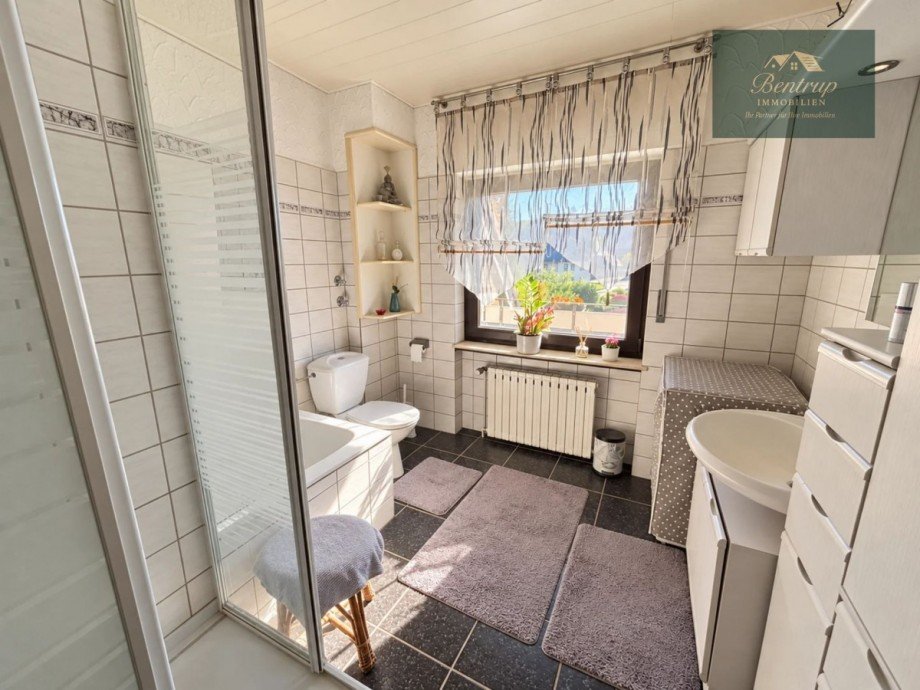 Bad 1.Obergeschoss Einfamilienhaus Georgsmarienh�tte
