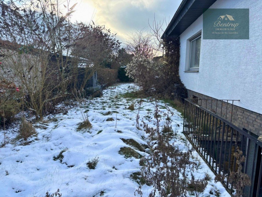 Garten und Seiteneingang Einfamilienhaus Hasbergen