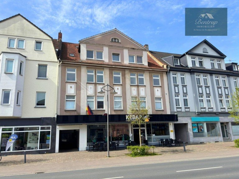 Au�enansicht Selm Mehrfamilienhaus Gro�z�giges Mehrfamilienhaus mit Gewerbefl�che in zentraler Lage von Selm