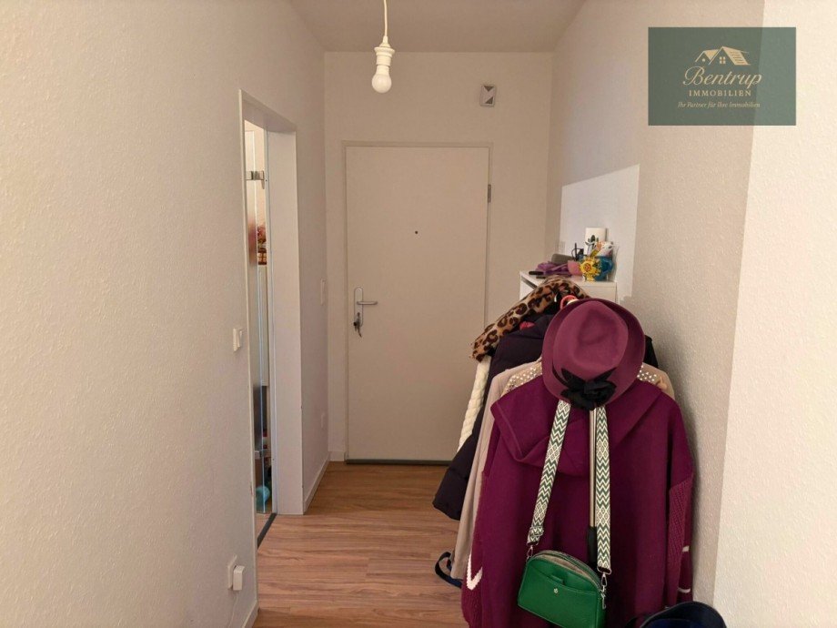 Flur zur Wohnungst�r Etagenwohnung M�nster