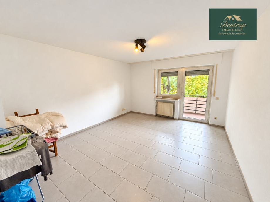 Helles Zimmer mit Balkon 1.OG Doppelhaush�lfte Selm