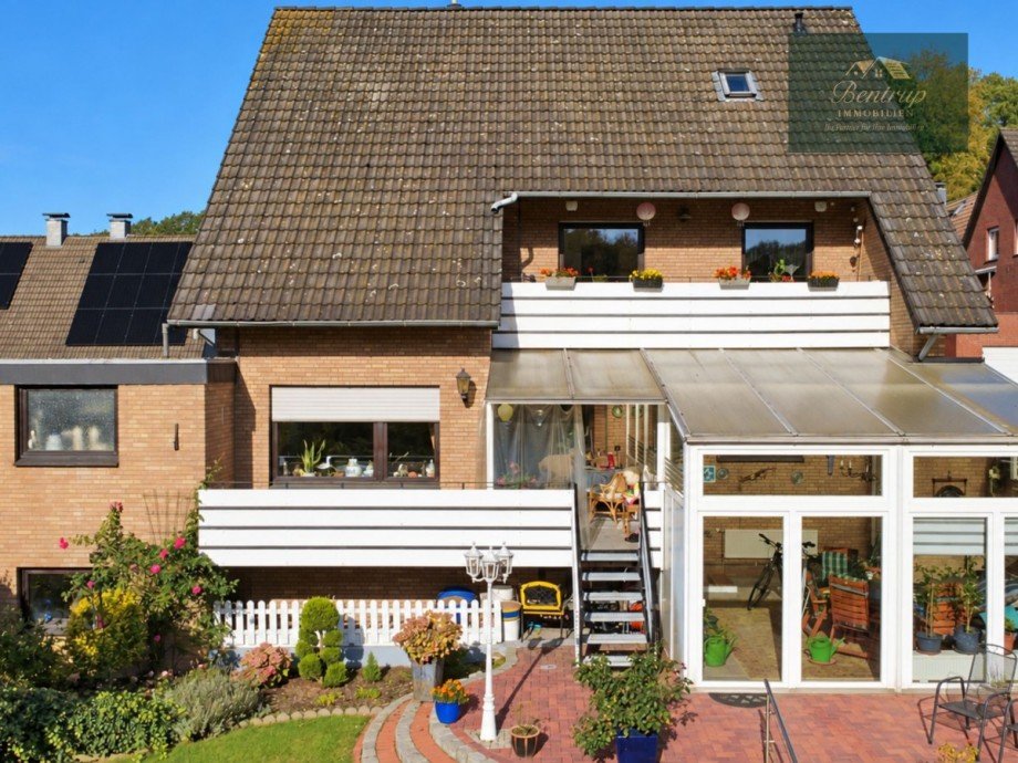 Hinterseite der Immobilie Einfamilienhaus Georgsmarienh�tte