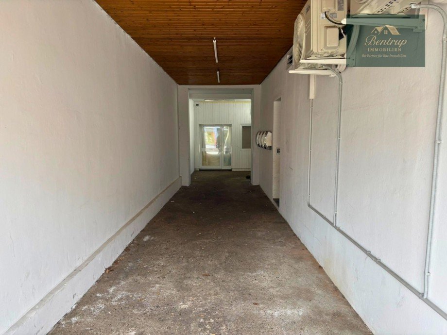 Seiteneingang Mehrfamilienhaus Selm