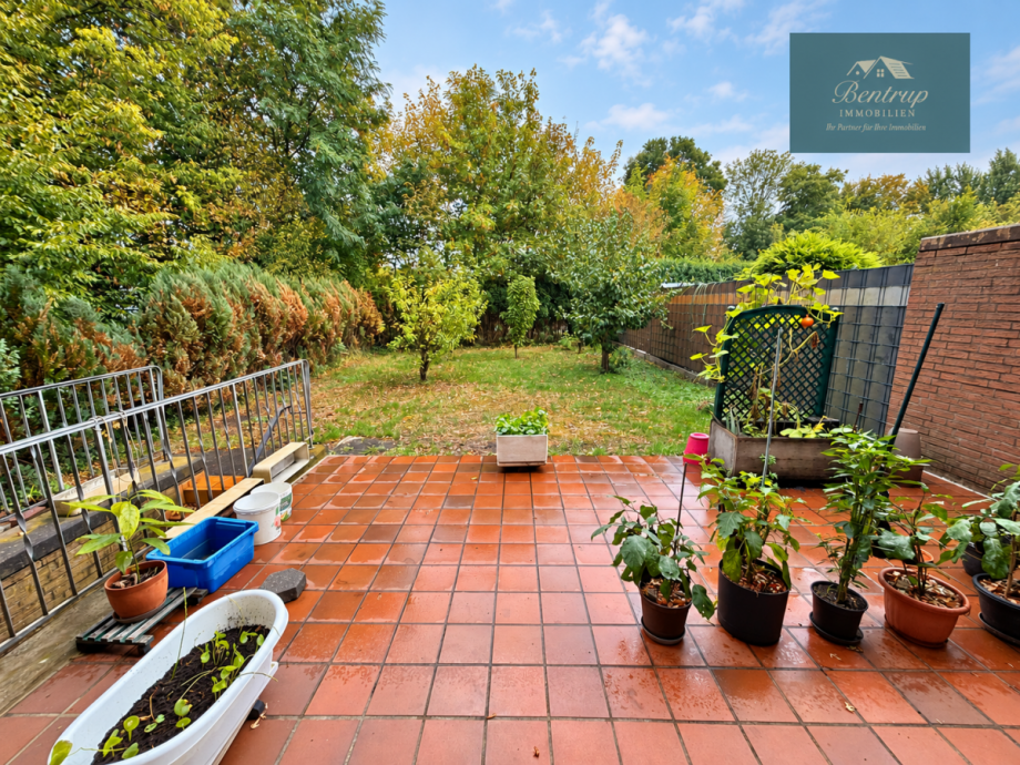 Gartenidylle auf der Terrasse Doppelhaush�lfte Selm