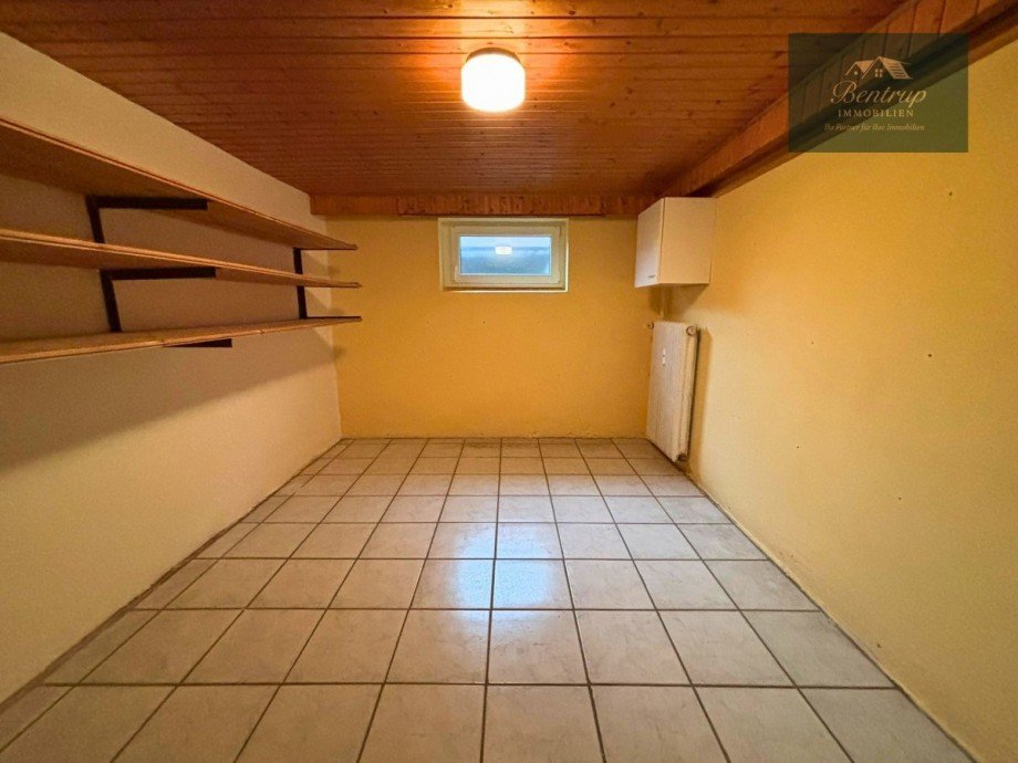 Schlafzimmer Keller Einfamilienhaus Ostercappeln